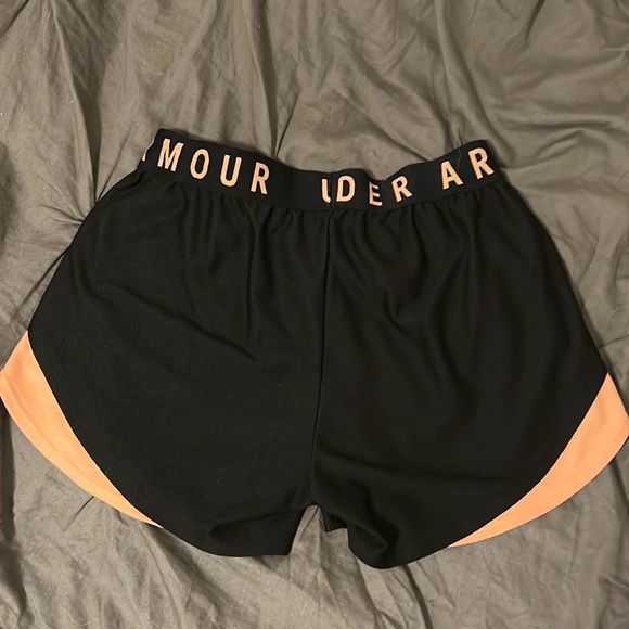 Black and pink under armor shorts size xs - Picture 2 of 2